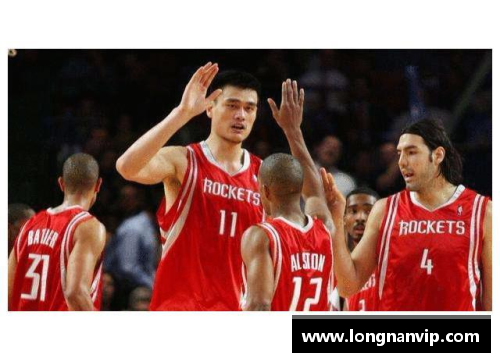 NBA球星泪洒赛场：情感抒写背后的荣誉与挑战